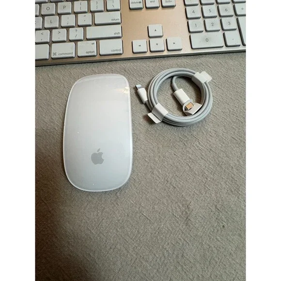 IMac Apple A1243 Aluminum Keyboard USB Wired Numeric Keypad Full Size Tested - Picture 2 of 4